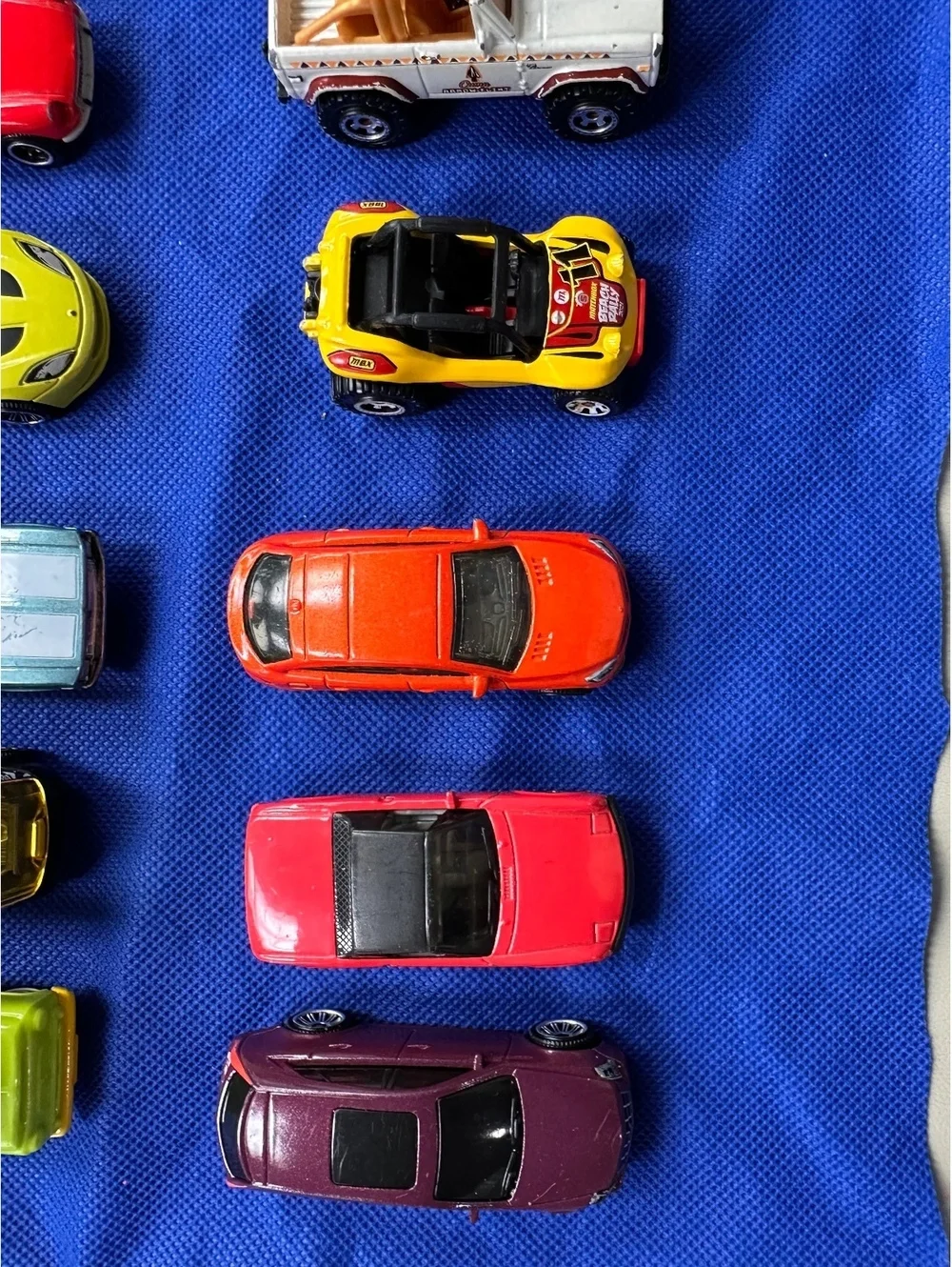 Set of 16 Assorted matchbox Toy Cars and Vehicles